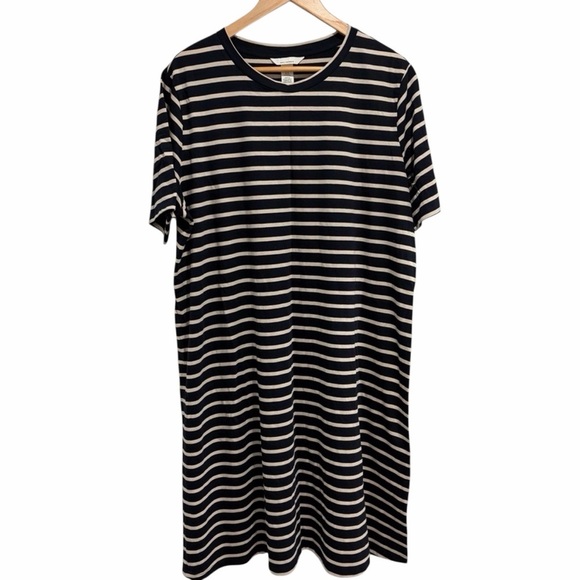 H&M Dresses & Skirts - H&M Striped Navy and Cream 100% Cotton Maternity T-Shirt Dress New With Tags